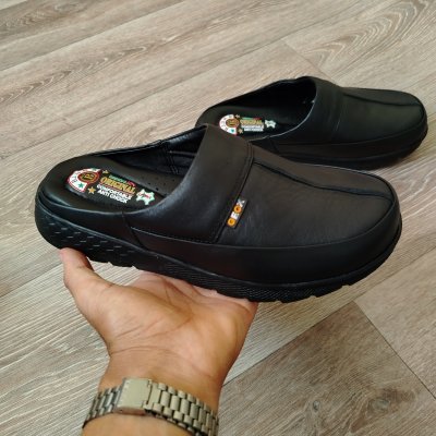 صابو رجالي مصنوع من الجلد الممتاز